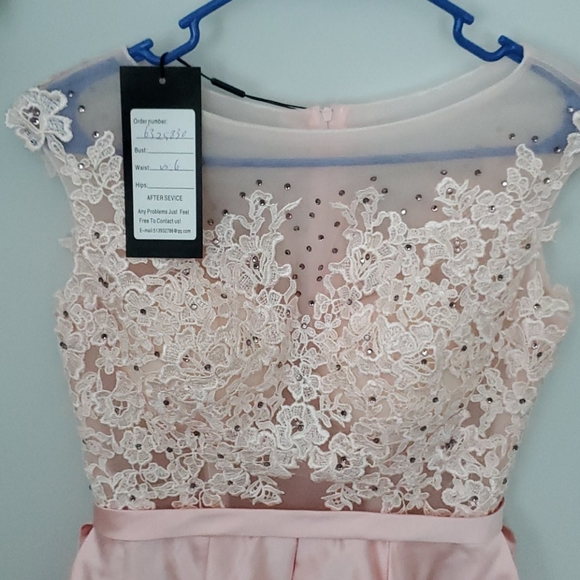 Dress - Picture 4 of 4